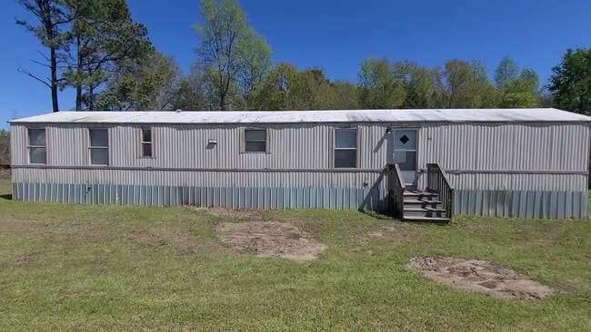 Building Photo - 77 Saturn Ln