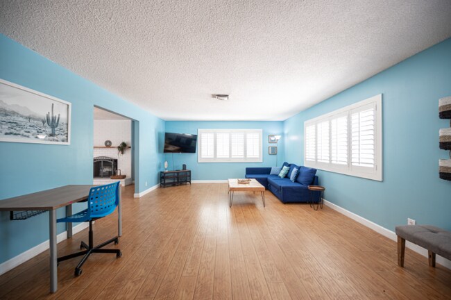 Foto del edificio - 1313 Hillside Pl