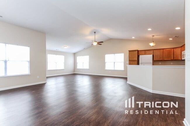 Building Photo - 6536 Emerald Ridge Ct
