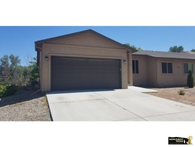 Building Photo - 2348 Carolina Dr