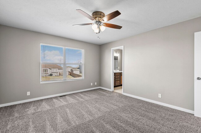 Building Photo - **COMPLETELY REMODELED** Not Your Typical ...