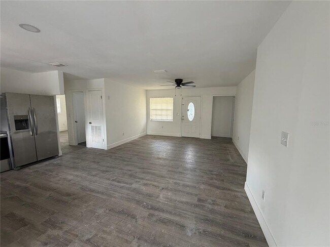Building Photo - 7323 Ponderosa Dr