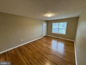 Building Photo - 127 Longstreet Ave