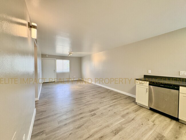 Foto del edificio - 1920 N Stone Ave