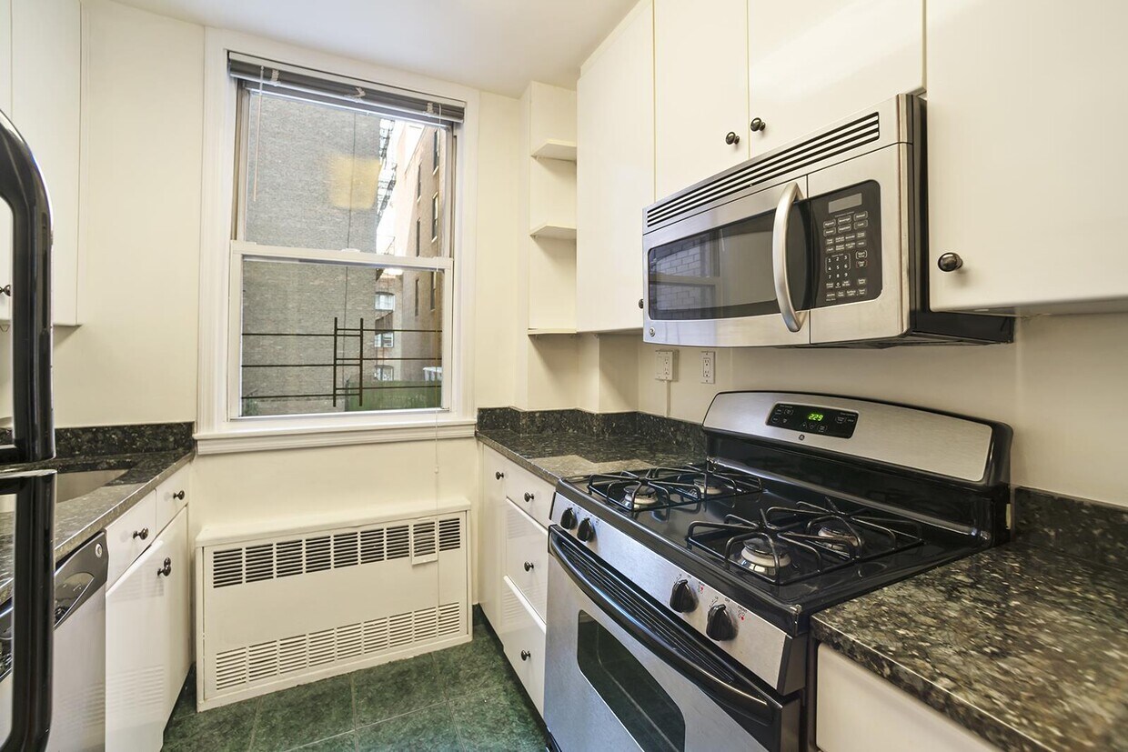 201 E 36th St Unit 3A, New York, NY 10016 Room for Rent in New York