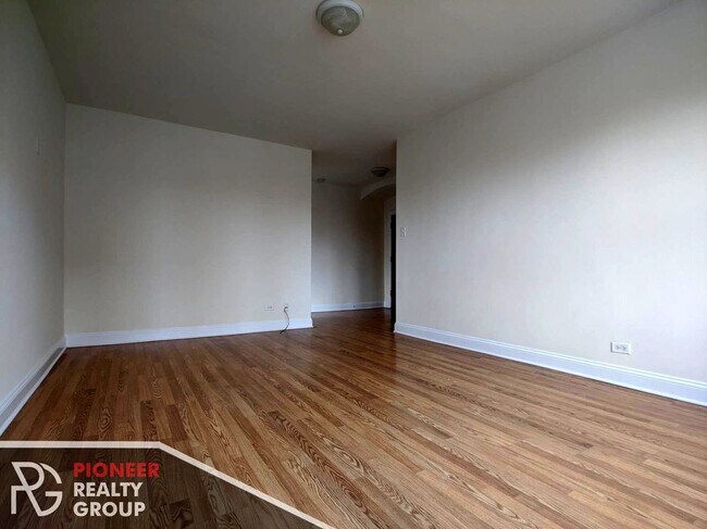 Foto del edificio - 2600 N Kimball Ave