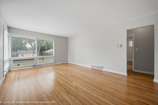 Foto del edificio - 2 Bedroom Duplex Available