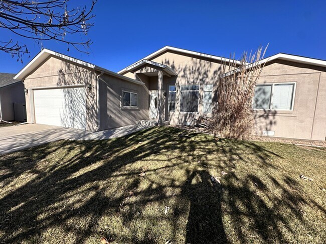 Foto del edificio - 2162 Castlewood Ct