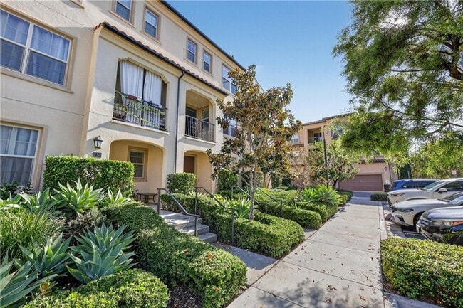 Building Photo - 228 Capricorn