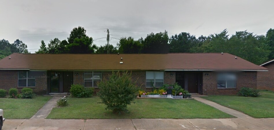 Primary Photo - Brundidge Apartments I & II