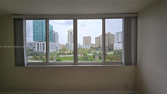 Foto del edificio - 9143 SW 77th Ave
