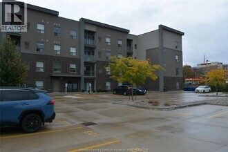 Building Photo - 955 Ouellette Ave Building Photo - 955 Ouellette Ave
