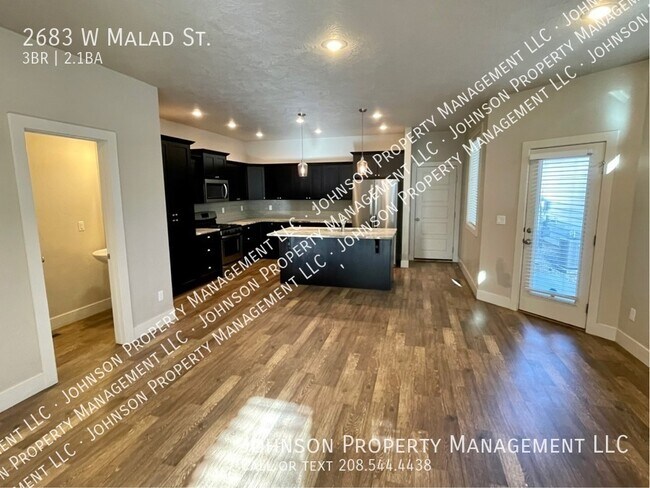 Foto del edificio - 2683 W Malad St