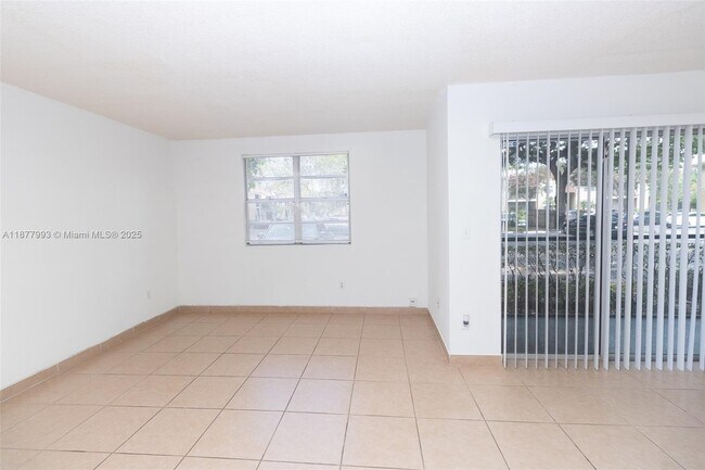 Foto del edificio - 1227 SW 46th Ave