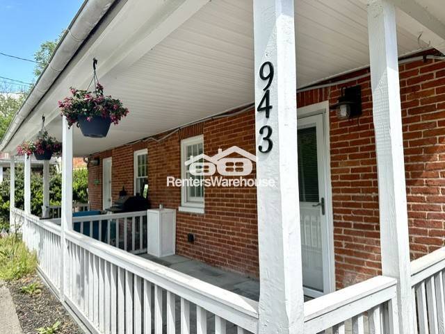 Foto del edificio - 943 Oella Ave