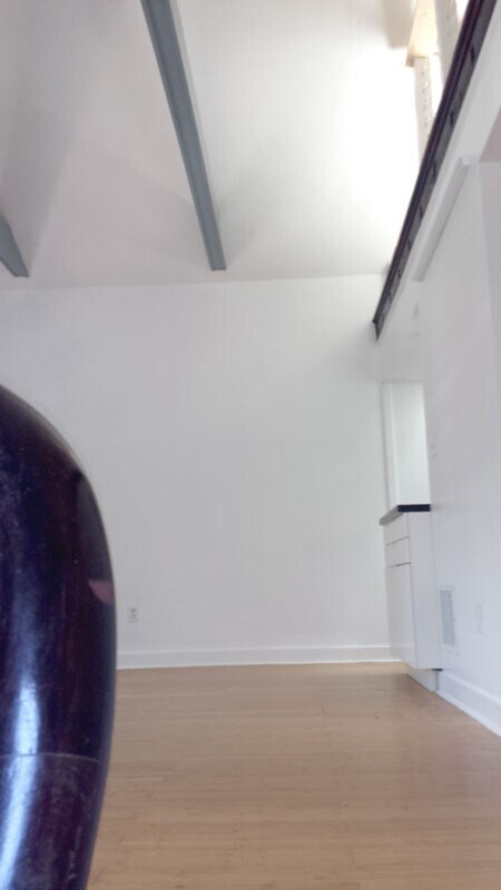 Arrival from stair - 40 Lyon St