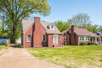 Building Photo - 628 S Maple St