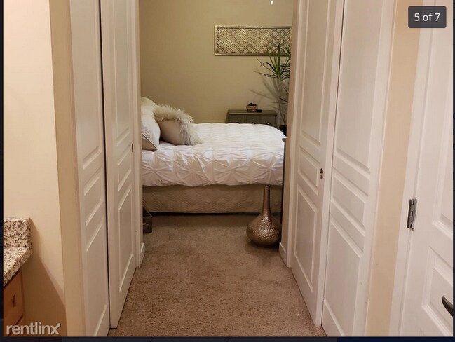 Foto del edificio - 2 br, 1 bath  - 1517 Kenilworth Ave Unit 108