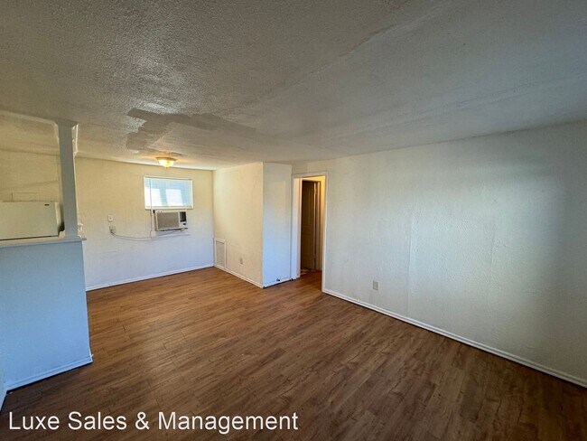 Building Photo - 2 br, 1 bath House - 1700 Karen Drive