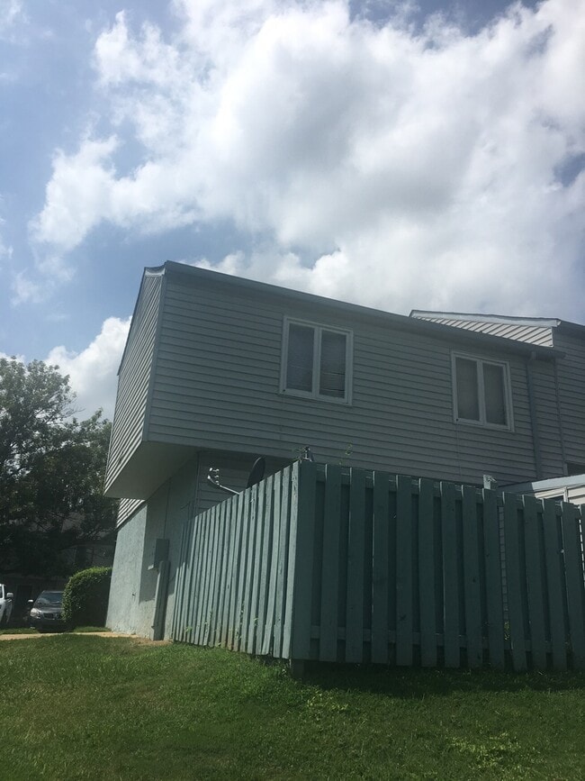 Foto del edificio - 3-bedroom home located in the vibrant city of Charlotte, NC