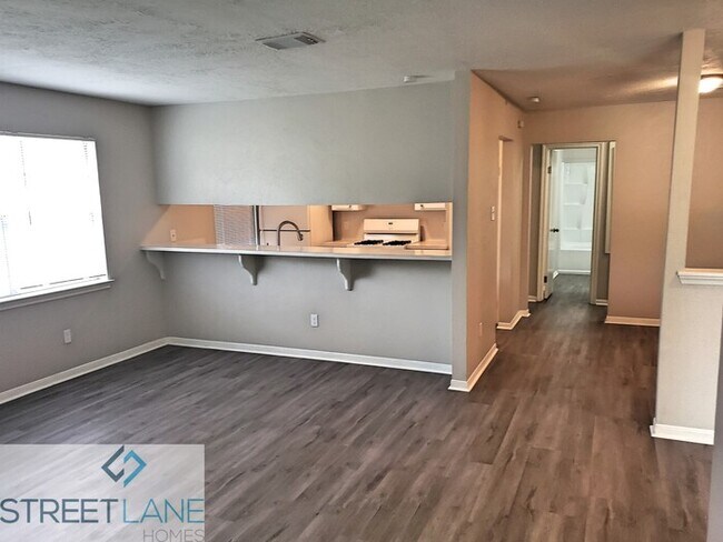 Building Photo - Charming 3 Bedroom in Houston!