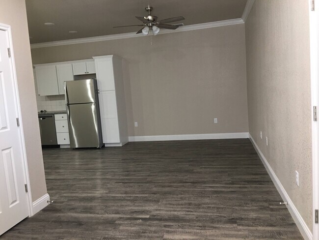 Foto del edificio - 2636 E 14th St