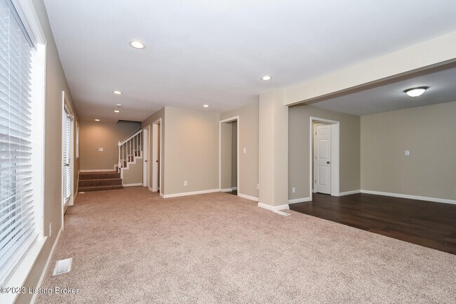 Foto del edificio - 4851 Maryman Rd