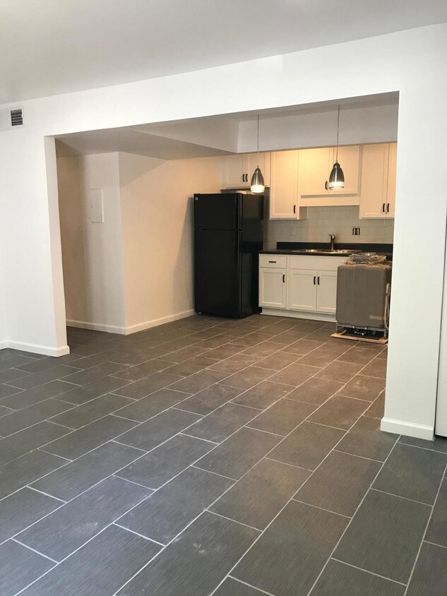 406 Skyview Dr Unit E, Birmingham, AL 35209 Condo for Rent in