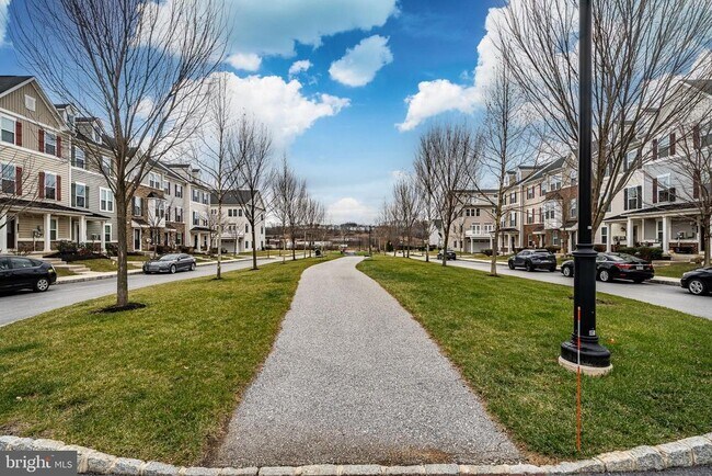Building Photo - 112 Patriots Path