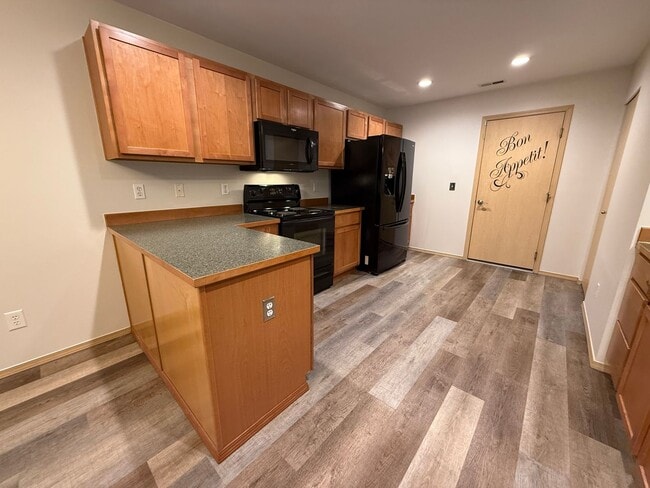 Foto del edificio - 3 Bedroom DuPont Home for Rent