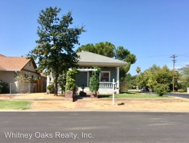 Building Photo - 3 br, 2 bath House - 690 C Street