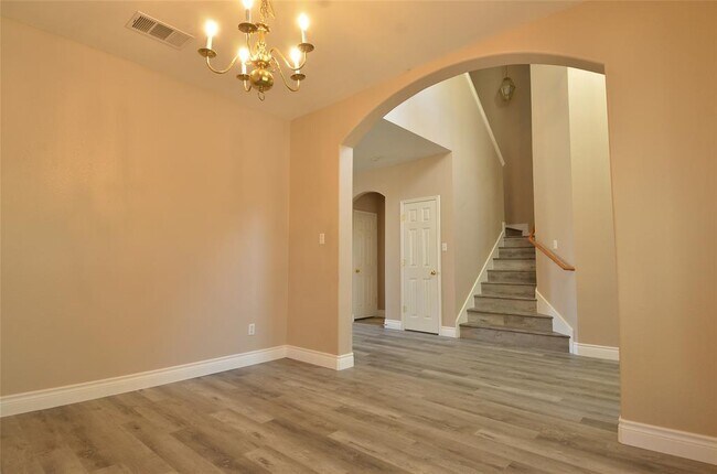 Building Photo - 1214 Heritage Park Dr