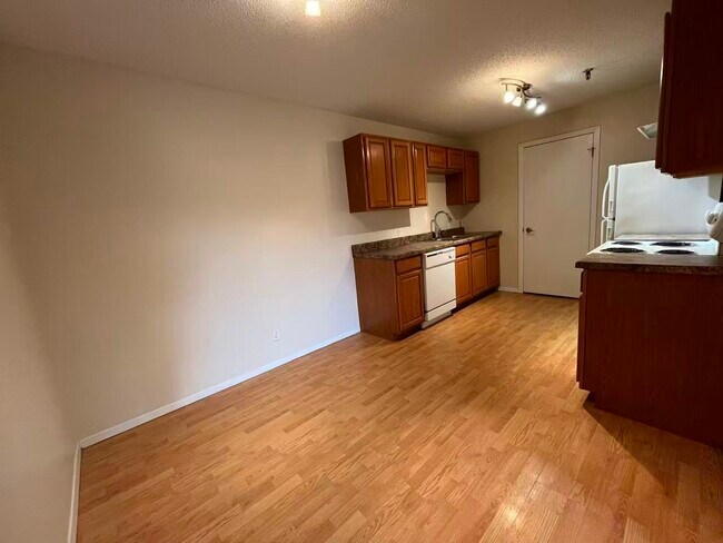 Foto del edificio - 1350 Brook St