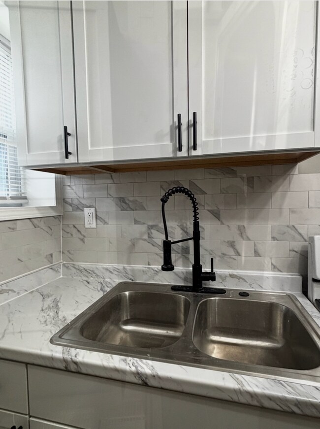 Foto del edificio - 3527 Hemlock St