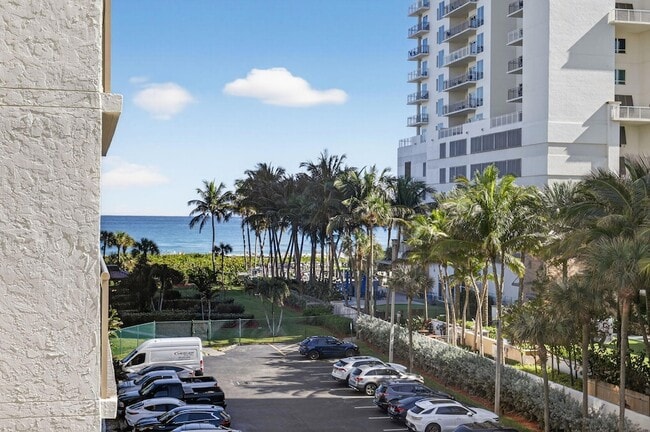 Building Photo - 3400 N Ocean Dr