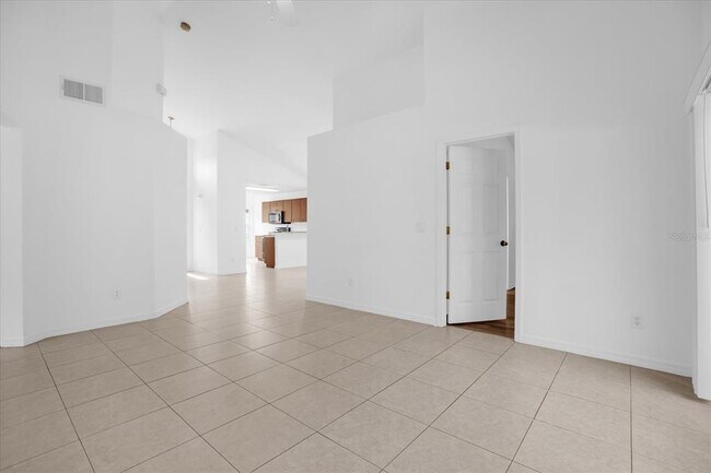 Building Photo - 913 Emerald Green Ct