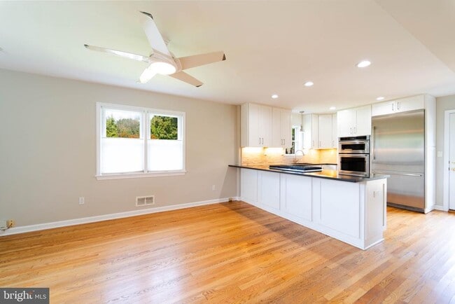 Foto del edificio - 610 Valley Brook Dr