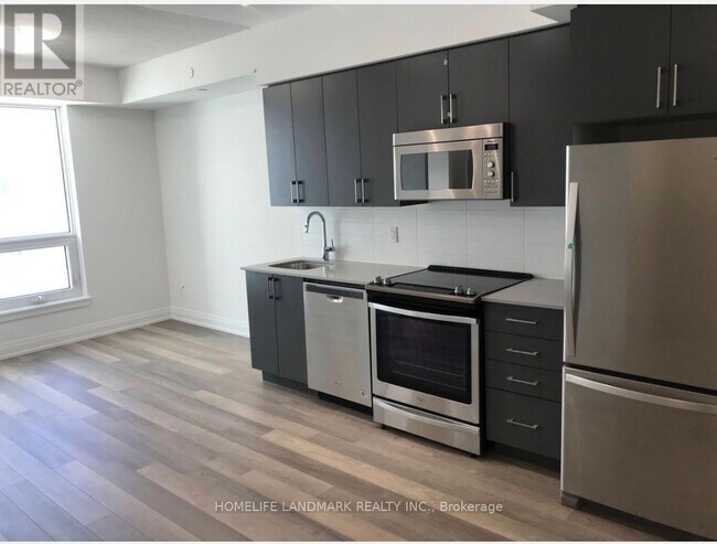 Photo du bâtiment - 3121 Sheppard Ave E