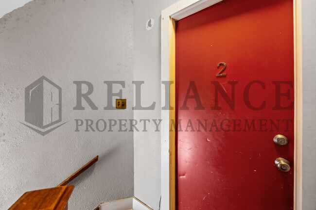 Foto del edificio - 3325 Victor Pl