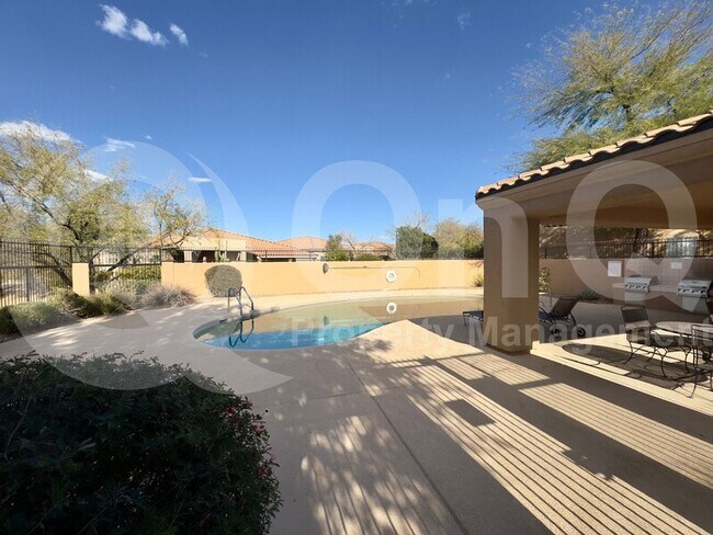 Building Photo - 7521 W Pepper Ridge Rd