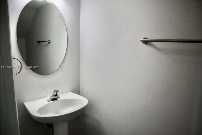 Foto del edificio - 8656 S Southgate Shores Cir