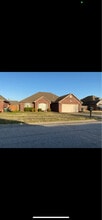 Building Photo - 11821 N 117th E Ave