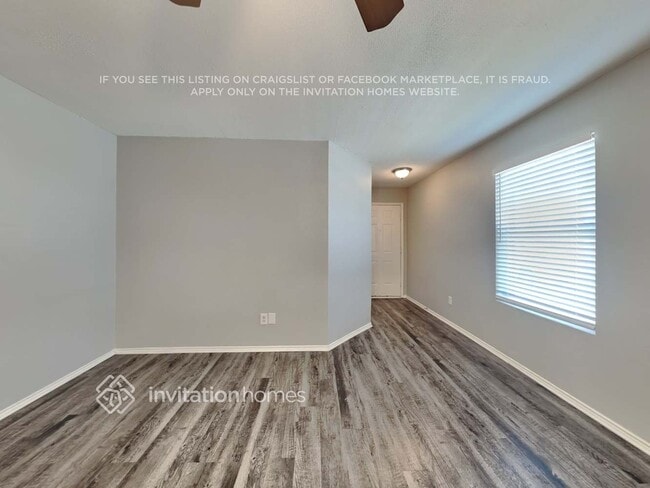 Building Photo - 4901 Waterford Dr