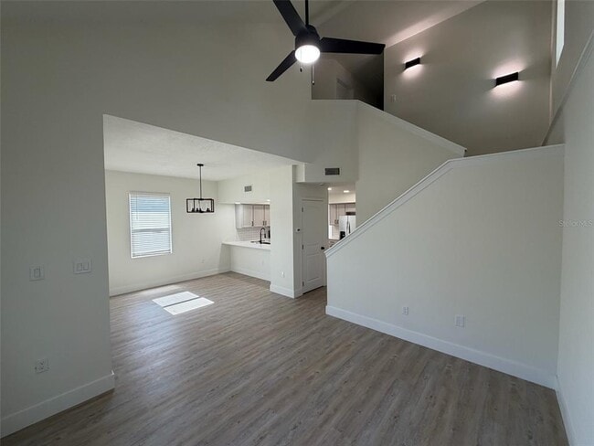 Foto del edificio - 1811 Baxter Ave