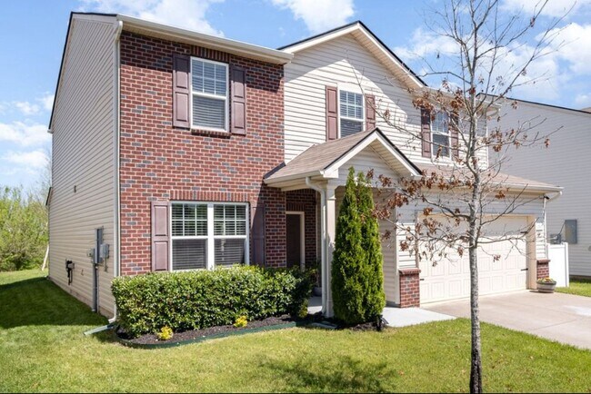 Foto del edificio - Rent this beautiful 4-bedroom, 3-bathroom ...