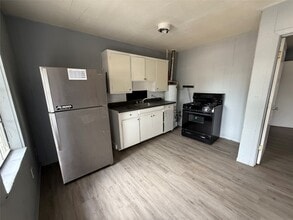 Building Photo - 6603 Avenue T
