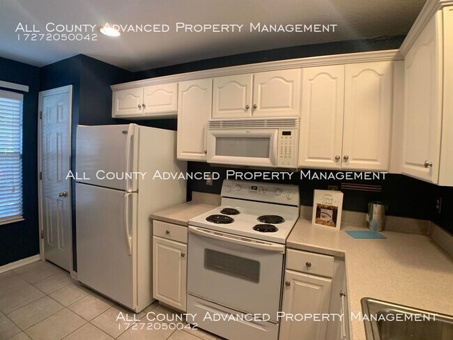 Foto del edificio - Waterford townhome for rent many amenities