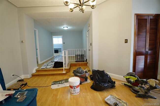 Foto del edificio - 91-06 97th Ave