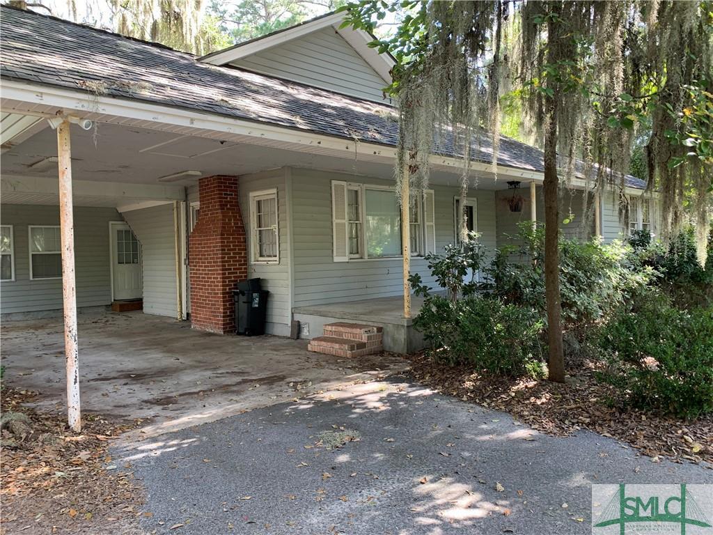 Primary Photo - 8518 Whitefield Ave