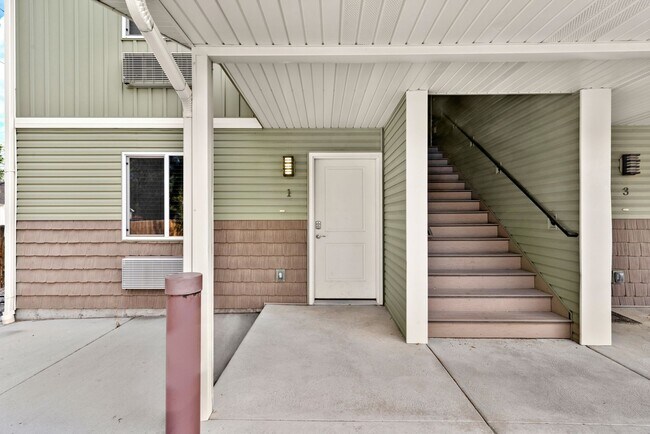 Building Photo - 1430 S 4th Ave